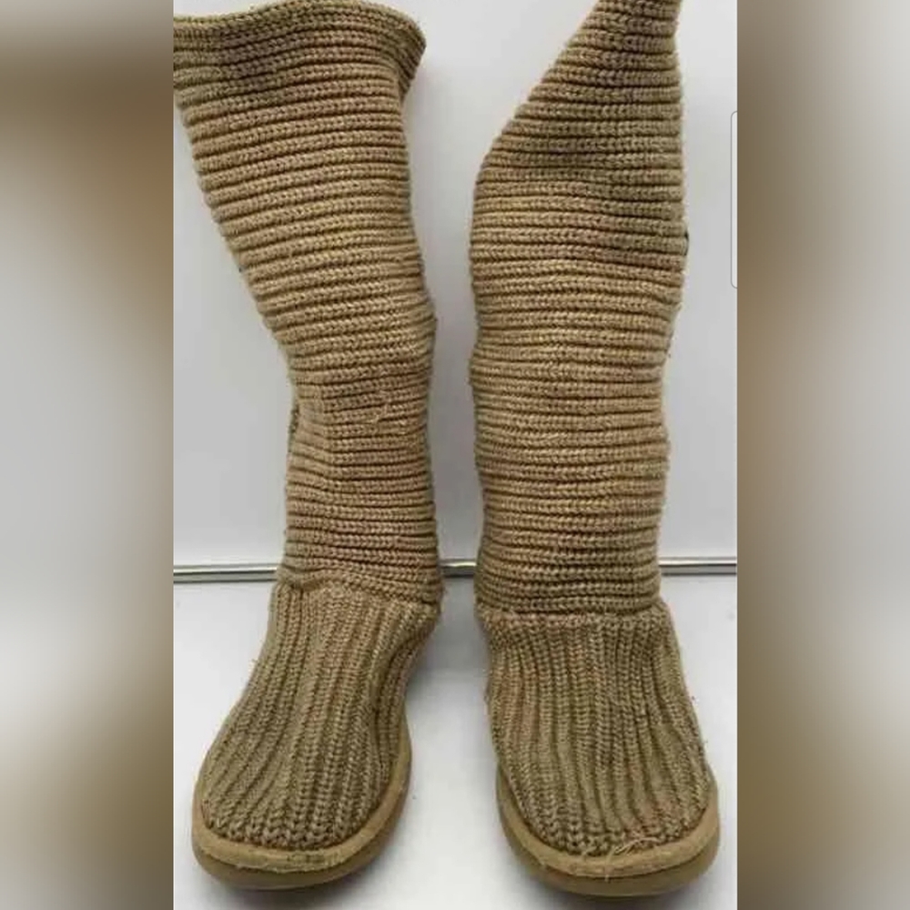 Description: Ugg Classic Tall Knitted Winter BootsType & Color: Cold Weather /